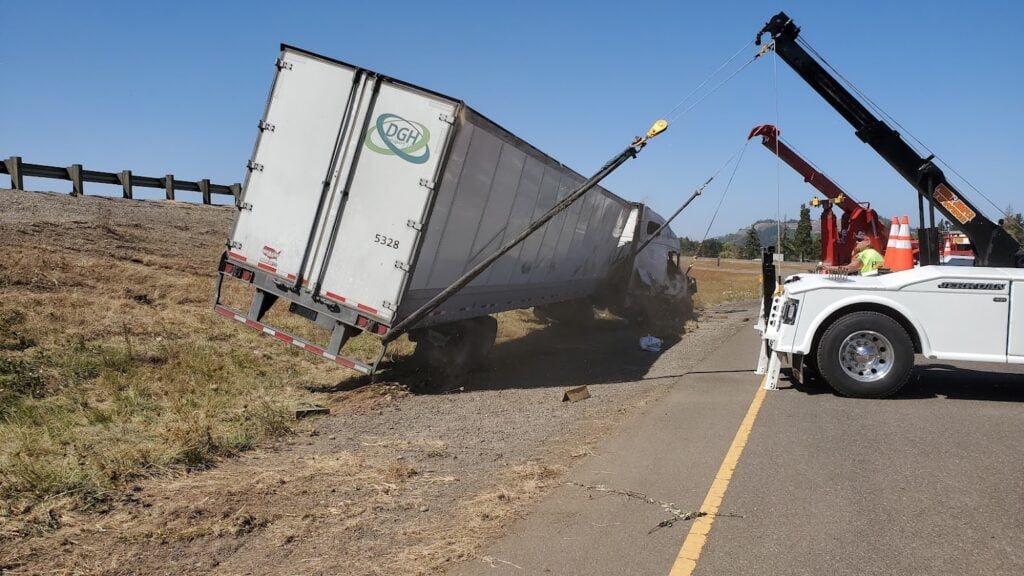 semi truck rollover and towing company