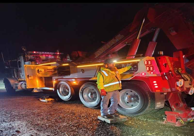 semi towing oregon