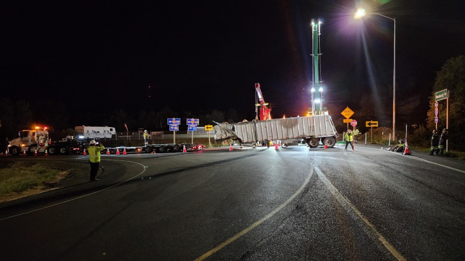 Tractor Trailer Recovery in Rice Hill, OR Puddle Jumper Towing