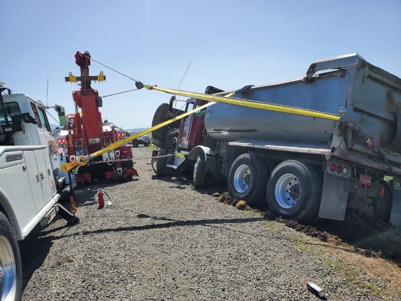 I-5 towing
