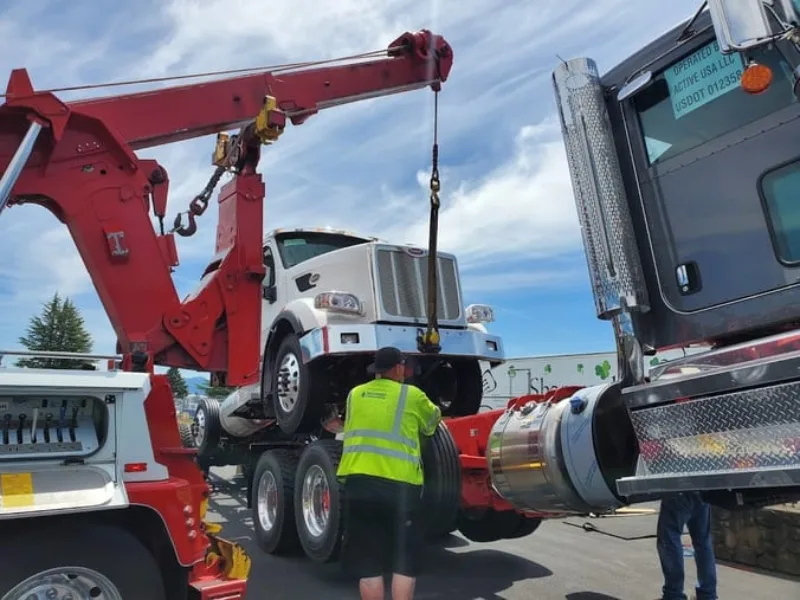 I-5 semi towing