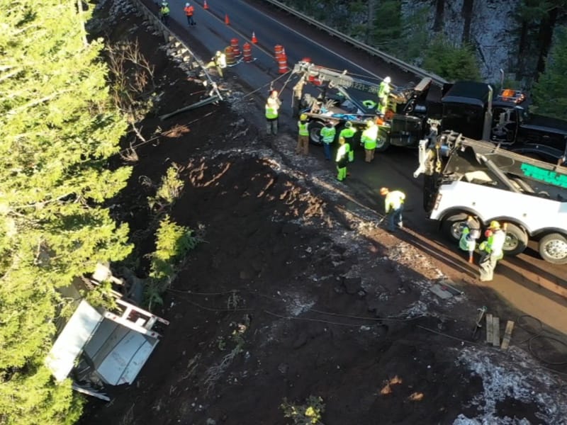 Oakridge semi towing