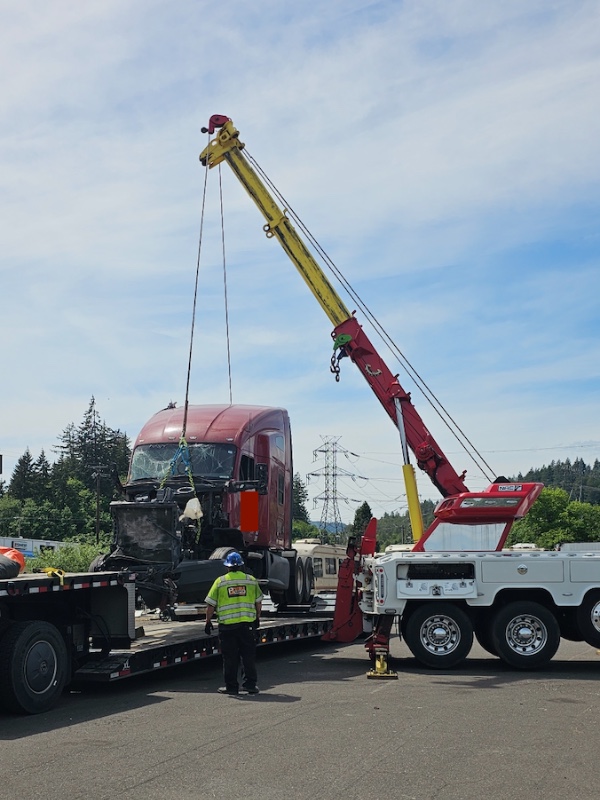 Eugene semi towing