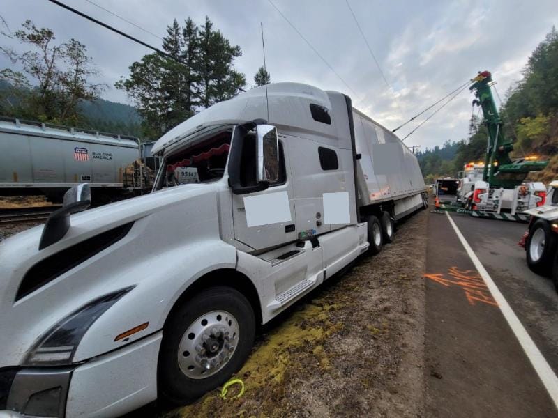 Hwy 126 heavy Towing